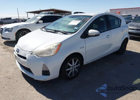 2013 Toyota Prius C Three z USA, uszkodzony, nr VIN JTDKDTB39D1556099